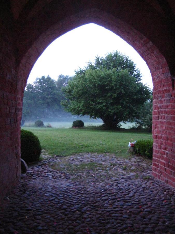 Gartenzimmer Im Schloss Neuhausen Neuhausen  Dış mekan fotoğraf