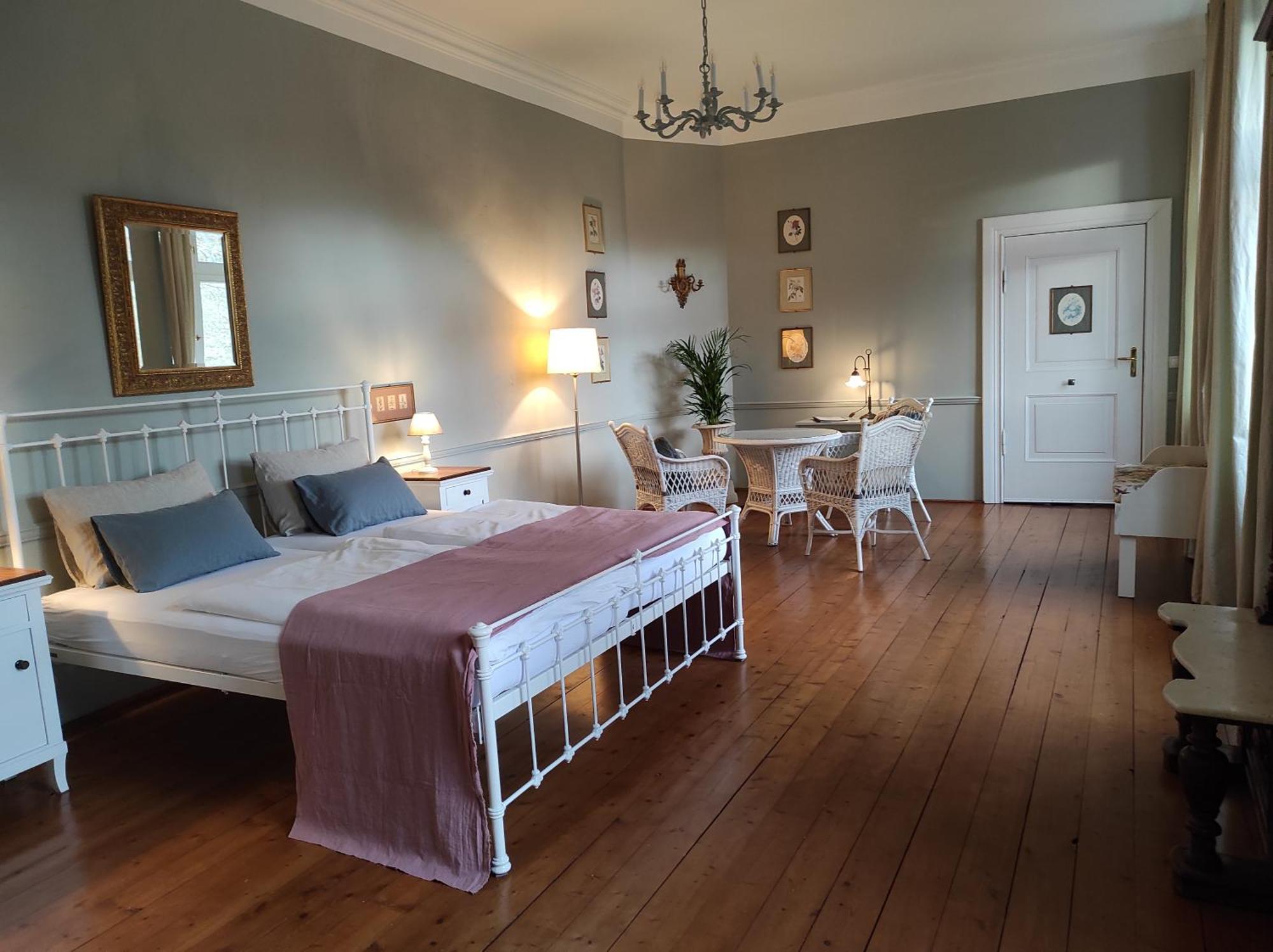 Gartenzimmer Im Schloss Neuhausen Neuhausen  Dış mekan fotoğraf