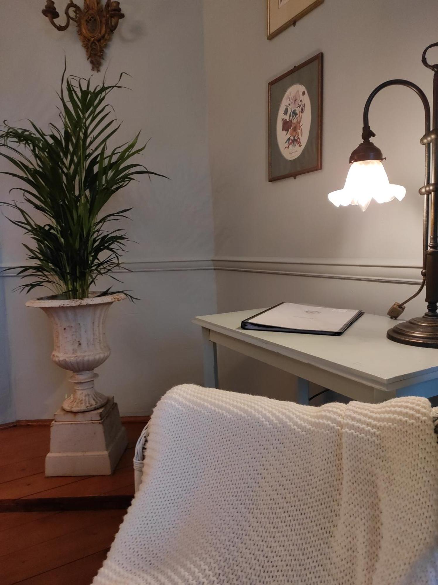 Gartenzimmer Im Schloss Neuhausen Neuhausen  Dış mekan fotoğraf